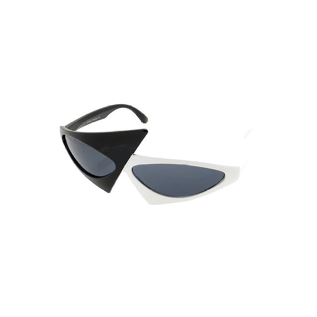 Asymmetrical ‘80s Sunglasses